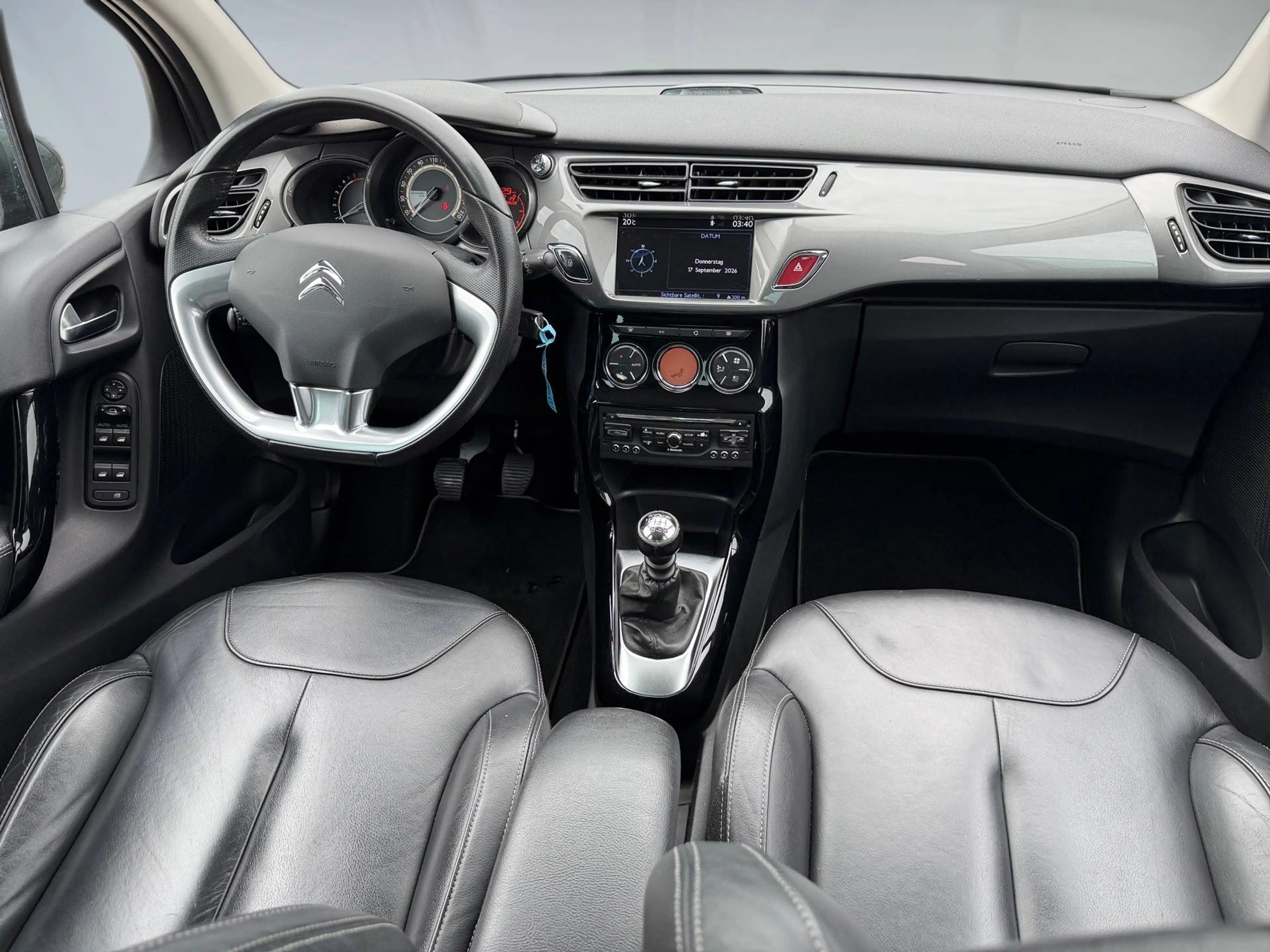 Citroen C3 Exclusive — photo 11