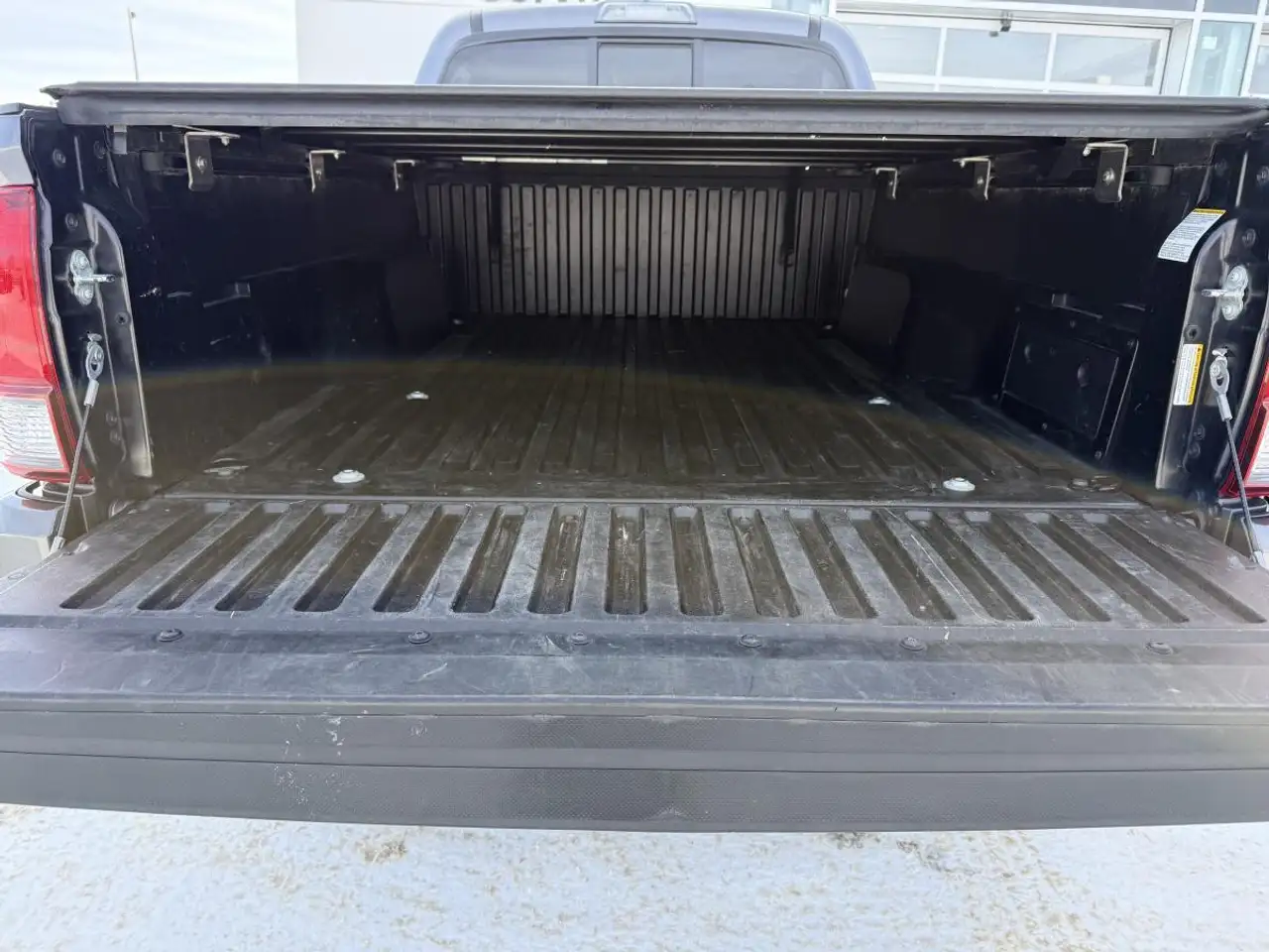 Toyota Tacoma снимка Toyota Tacoma