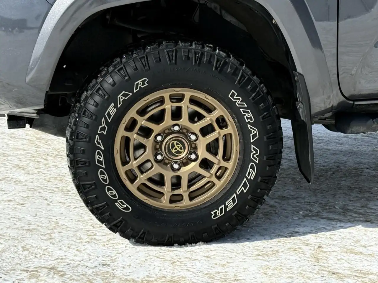 Toyota Tacoma снимка Toyota Tacoma