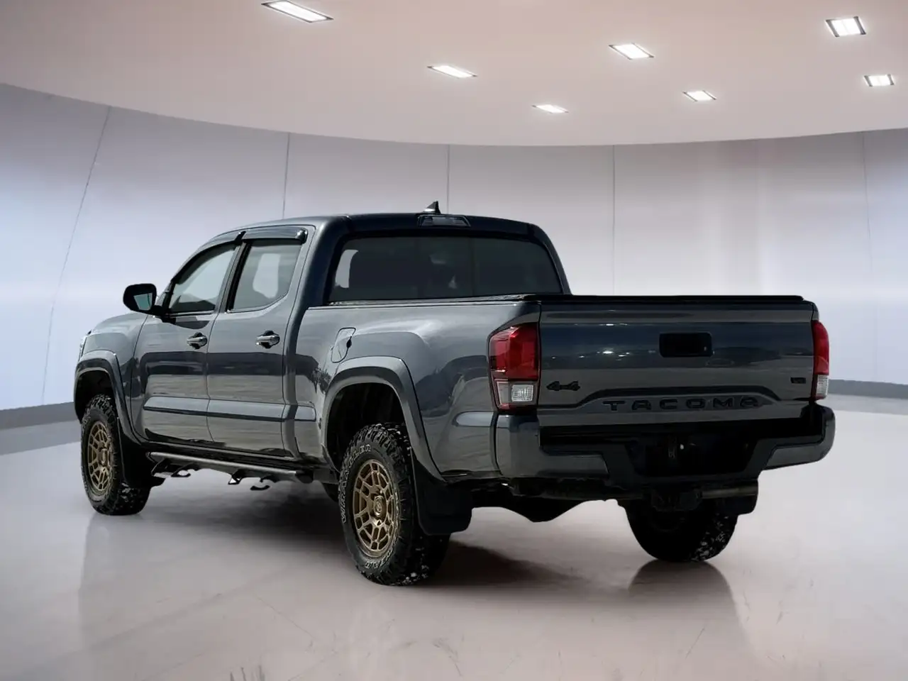 Toyota Tacoma снимка Toyota Tacoma