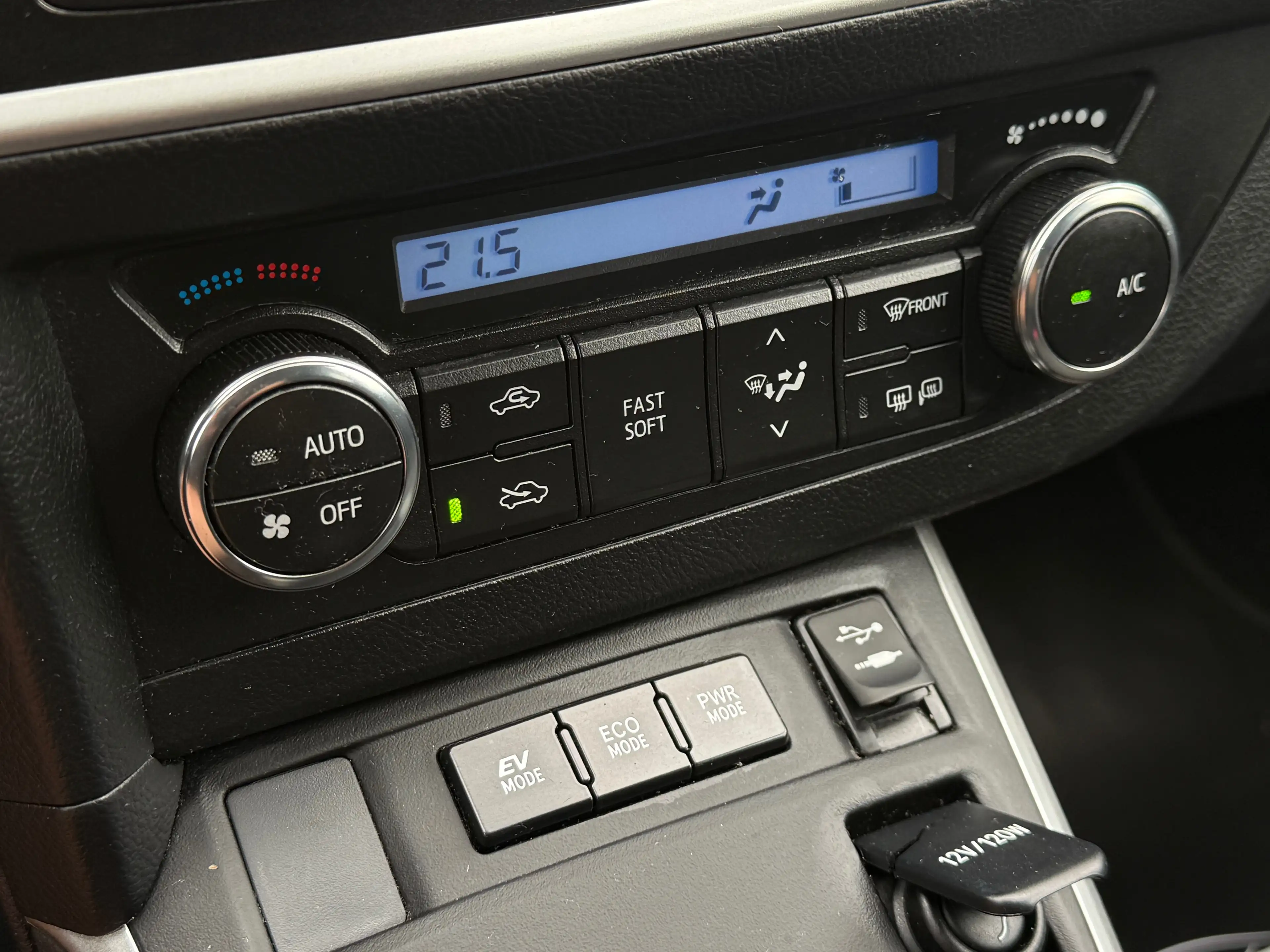 Toyota Auris Auris SW HEV 1.8i HSD Active E-CVT /Navi/Caméra/Led/J.a/A.r/E-M/ — photo 13