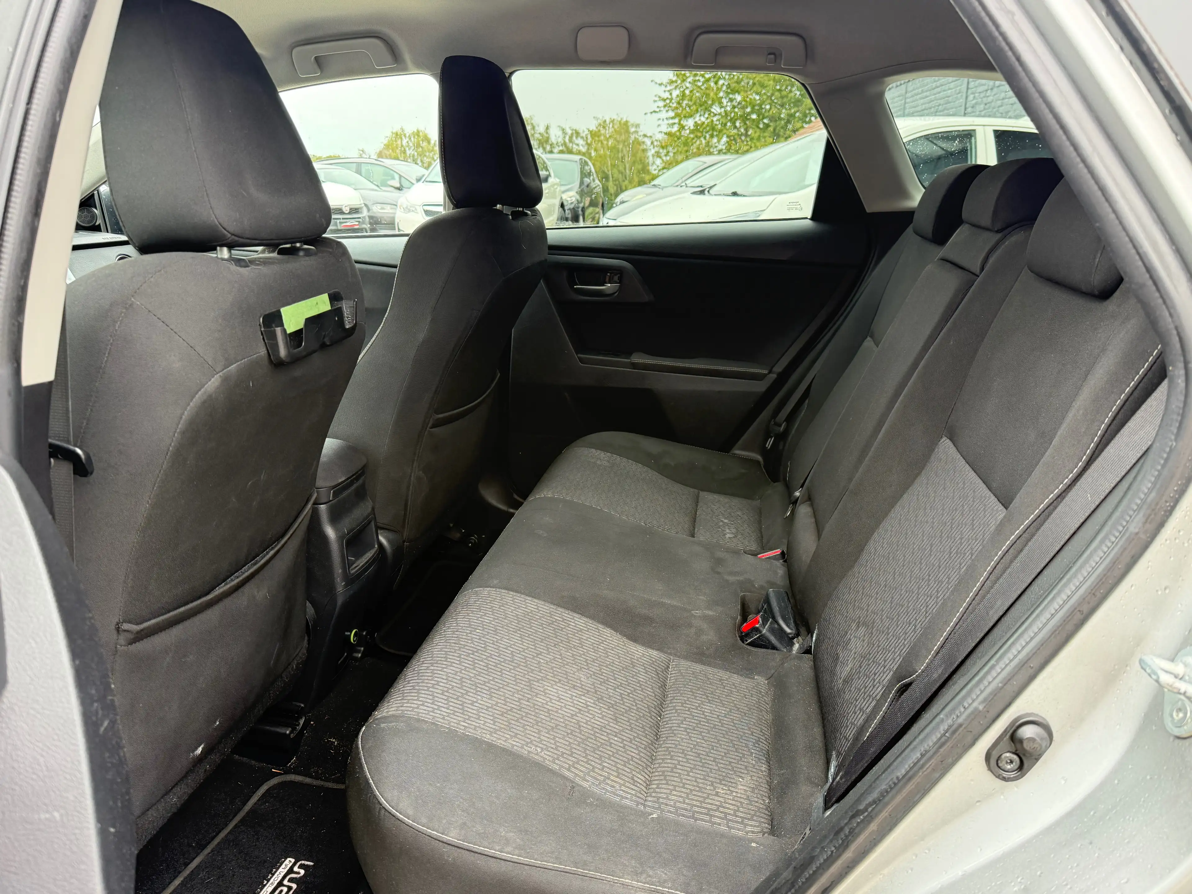 Toyota Auris Auris SW HEV 1.8i HSD Active E-CVT /Navi/Caméra/Led/J.a/A.r/E-M/ — photo 8