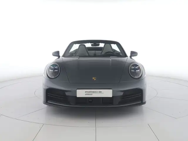 Porsche 992 view 3