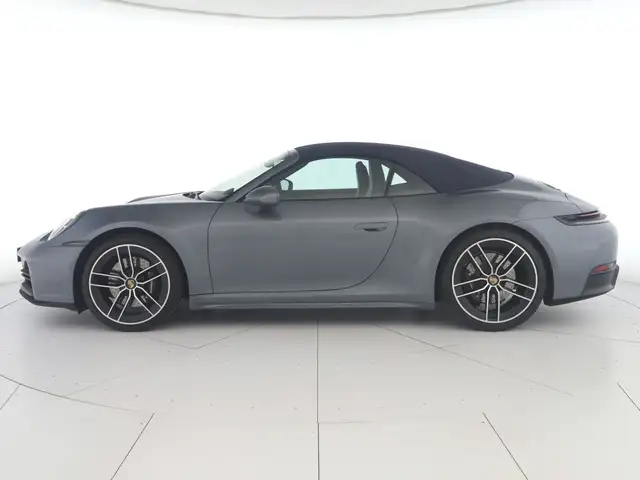 Porsche 992 view 6