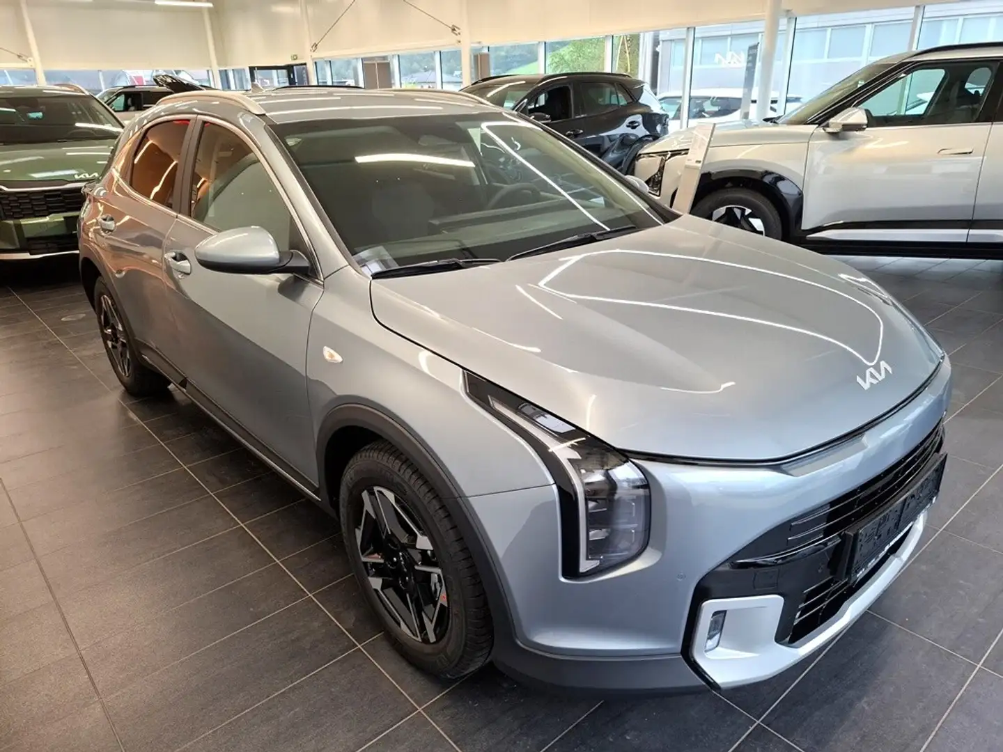 Kia XCeed Xceed 1,0 TGDI Silber Modell 27 115 PS Silber - 2
