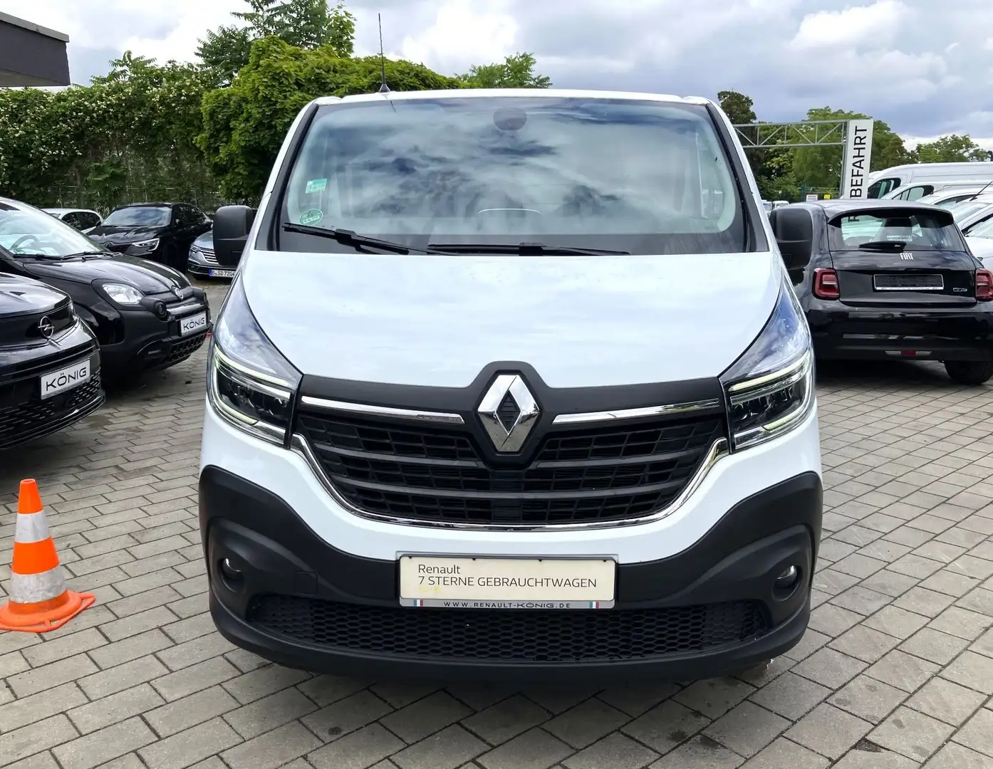 Renault Trafic 2.0 dCi 120 L1H1 3,0t  Klima*Navi*PDC Wit - 2