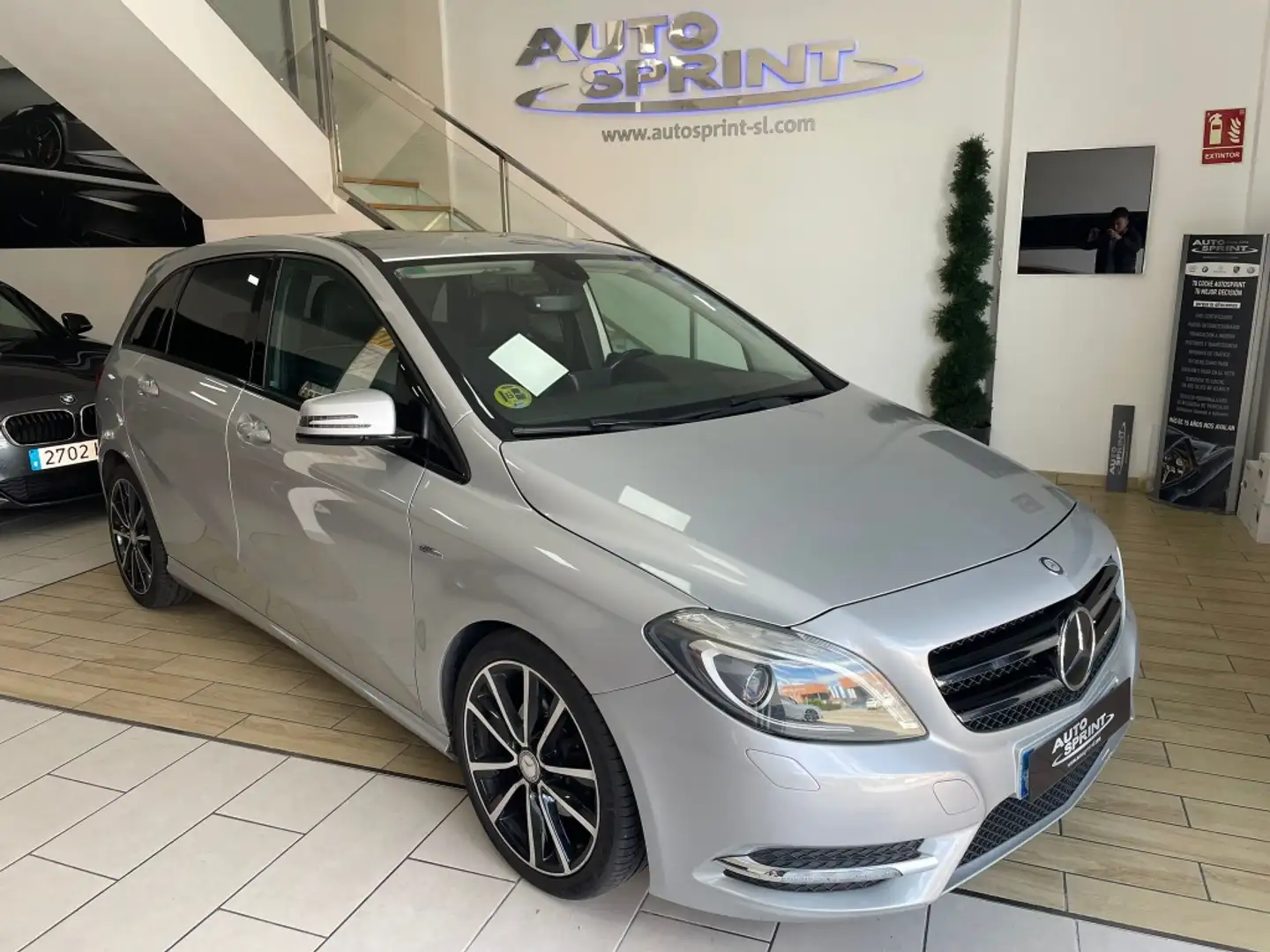 Mercedes-Benz B 180 180CDI BE 7G-DCT Gris - 1