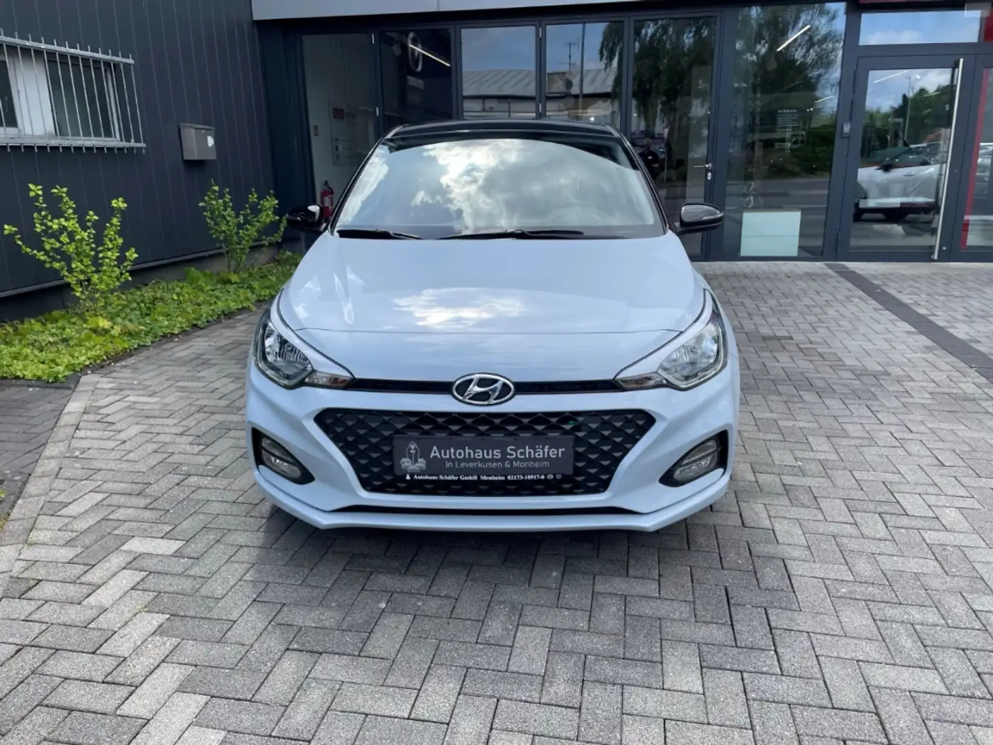 Hyundai i20 YES! Plus Navi DAB SHZ LenkradHZG Spurhalteass. Ap Schwarz - 2