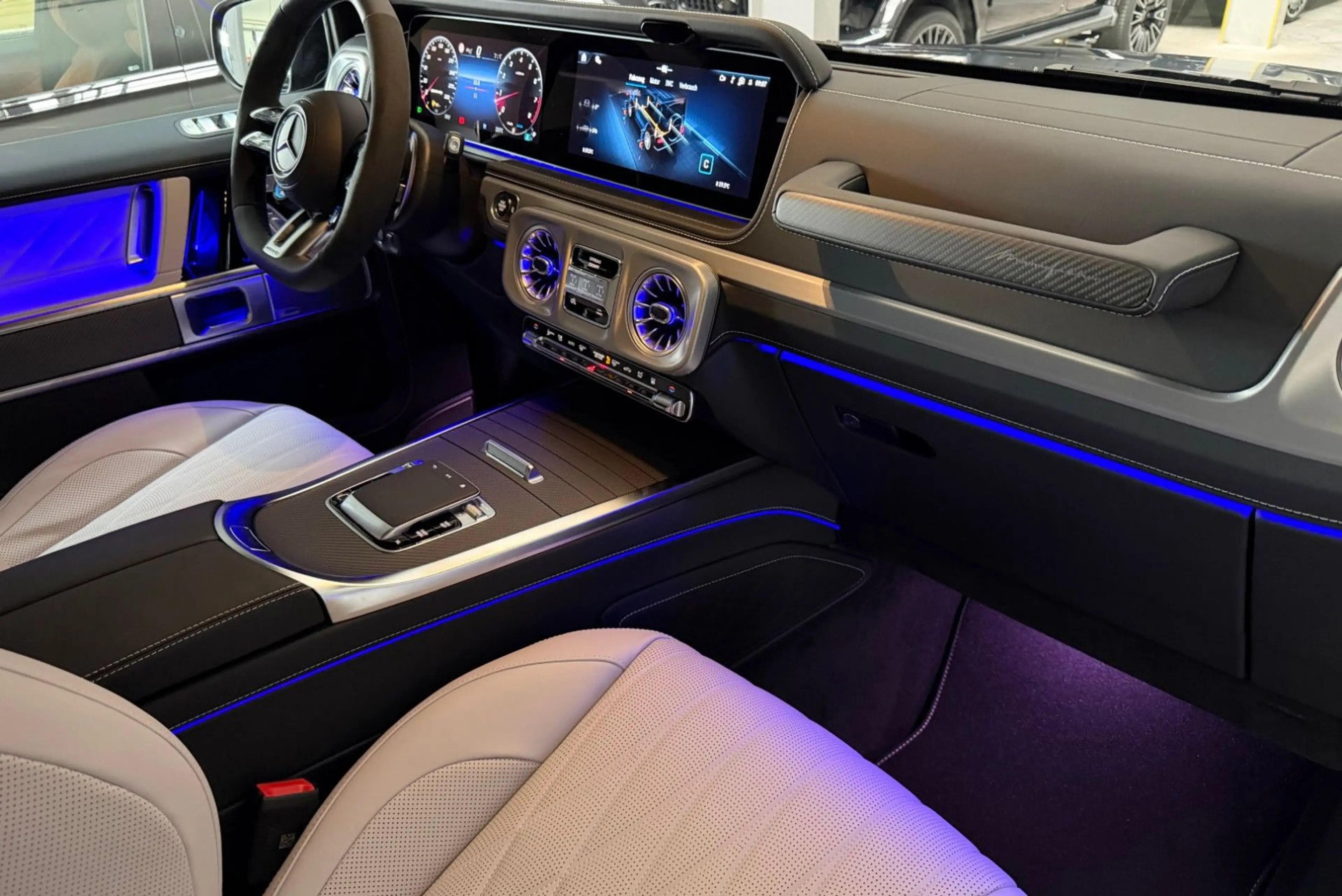 Mercedes-Benz G 63 AMG / PT3 / Dark Chrome / Carbon / 2027 — photo 5
