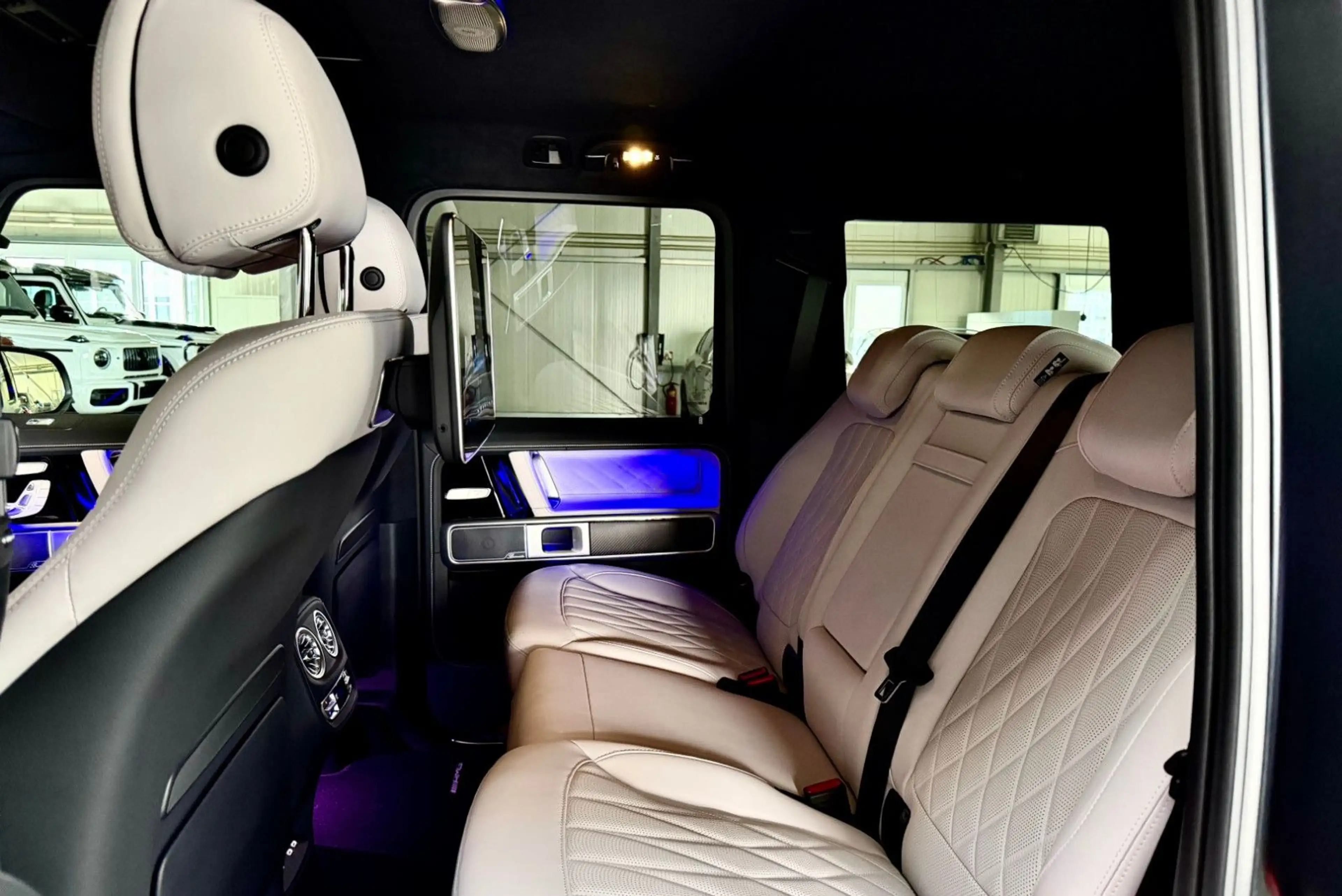 Mercedes-Benz G 63 AMG / PT3 / Dark Chrome / Carbon / 2027 — photo 14