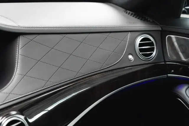 Mercedes-Benz S 400 d 4MATIC lang Aut. // AMG LINE // Ansicht 37