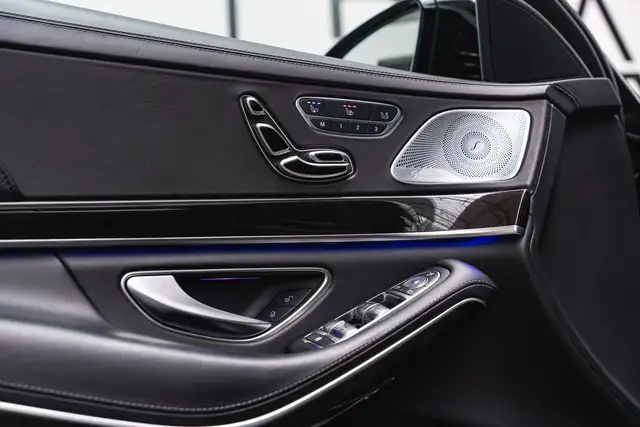 Mercedes-Benz S 400 d 4MATIC lang Aut. // AMG LINE // Ansicht 33