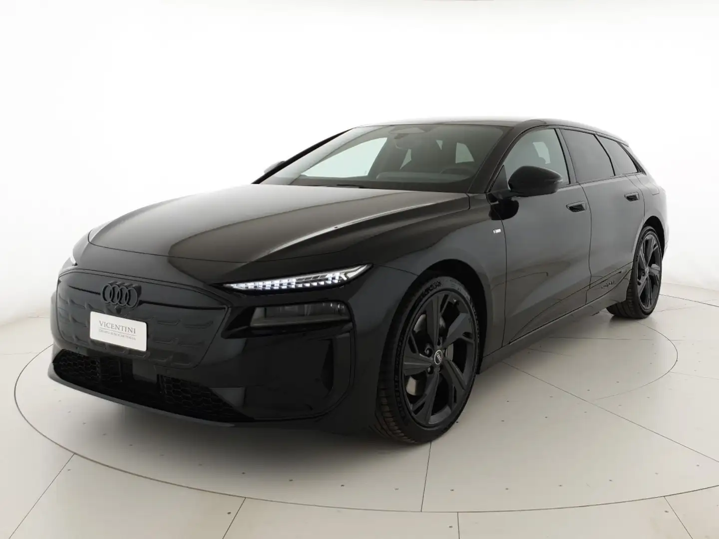 Audi A6 Avant e-tron performance 381CV S line Edition Schwarz - 1