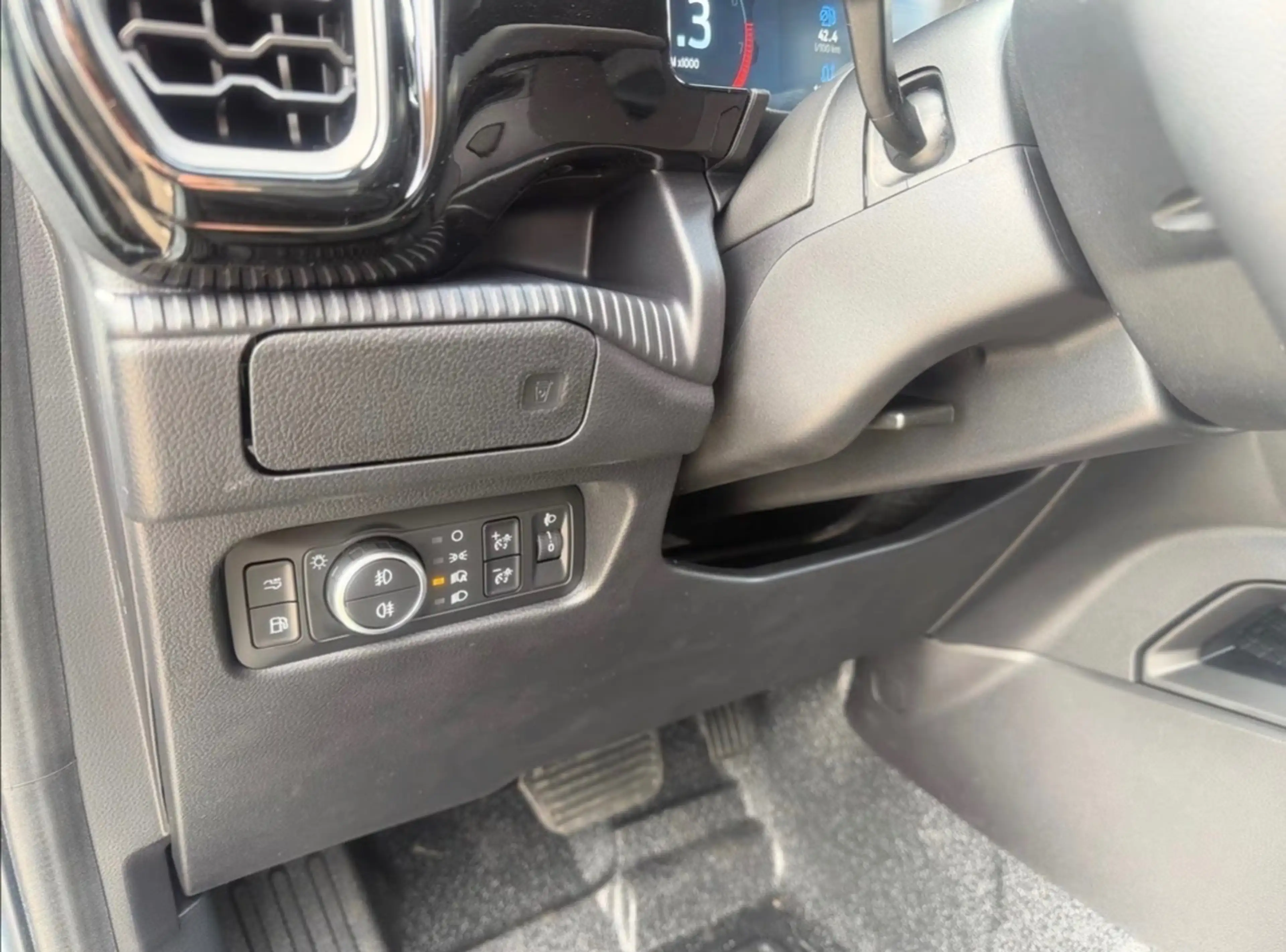 Ford Ranger Limited AHK*iACC*LED — photo 13