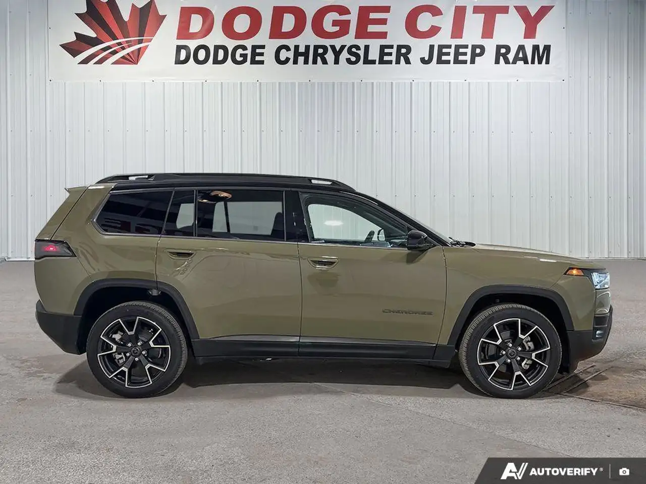 Jeep Cherokee снимка Jeep Cherokee