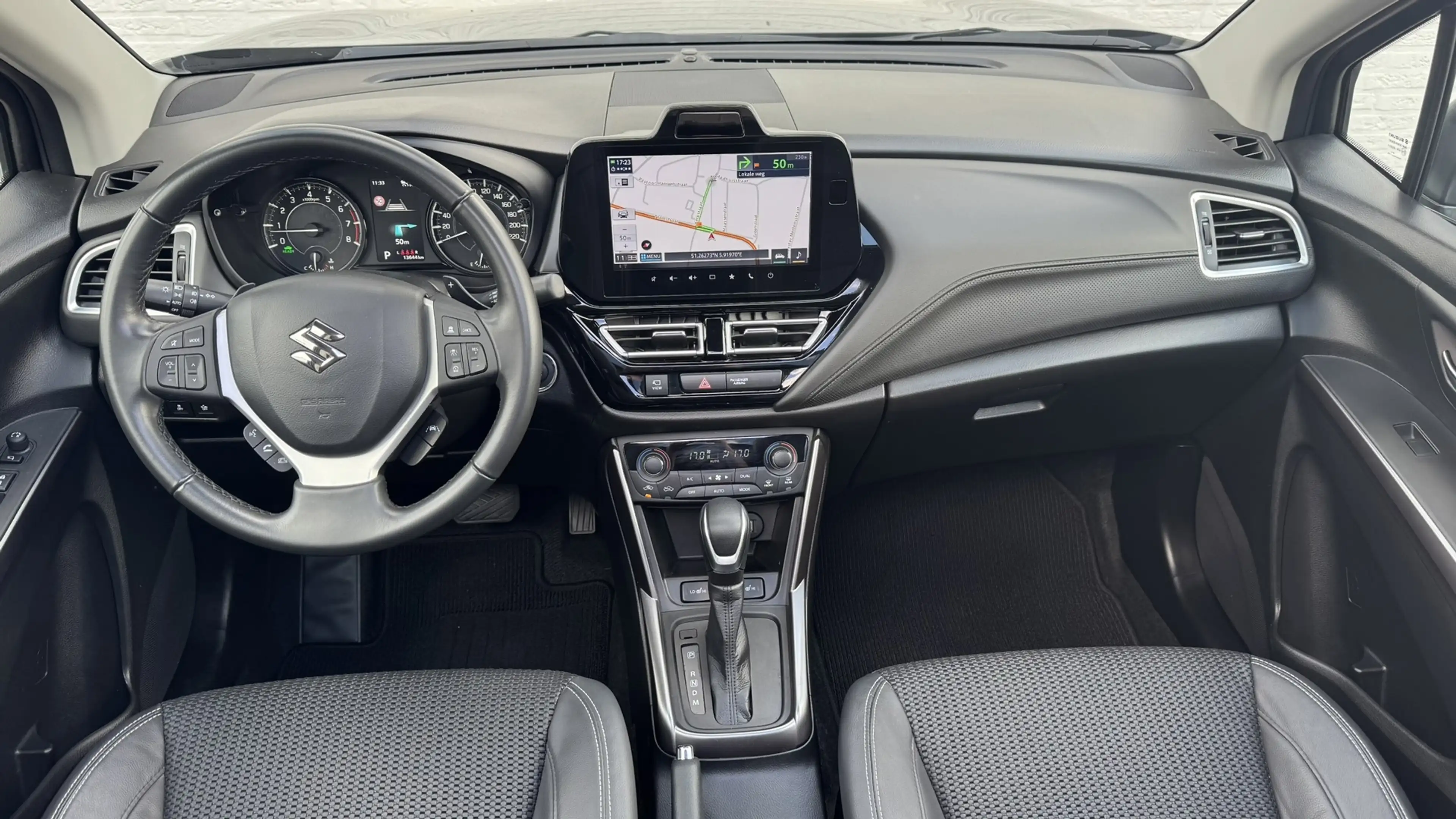 Suzuki S-Cross 1.5 Hybrid Style Automaat Pano Camera Carplay Adap — photo 2