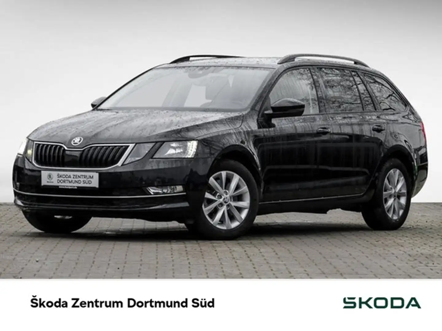 Skoda Octavia Combi 2.0 STYLE 4X4 CAM ACC NAVI SITZHZ. Noir - 1