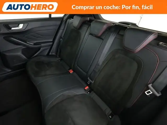 Ford Focus view 15