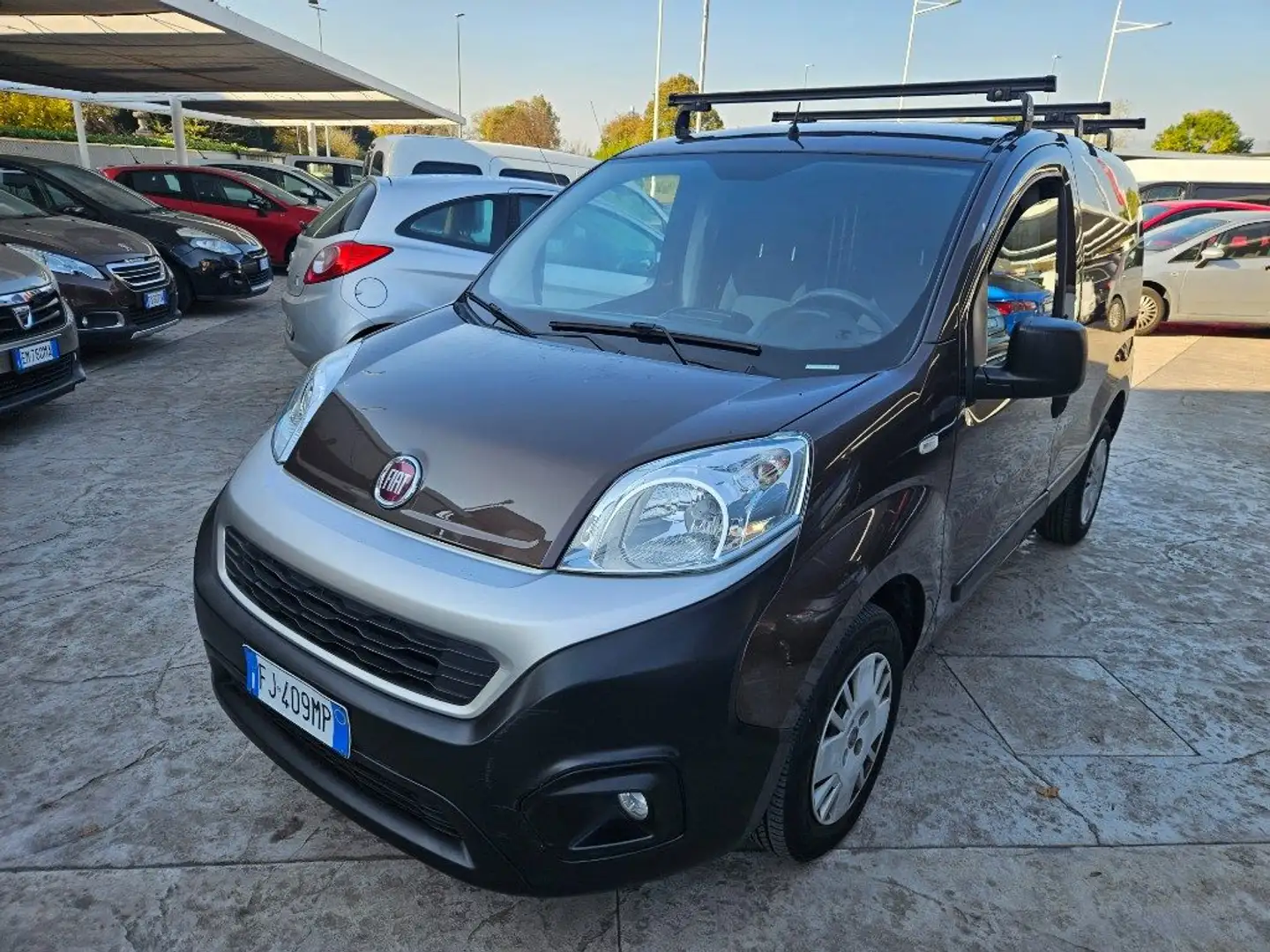 Fiat Fiorino 1.3 MJT 80CV Cargo SX Marrone - 1