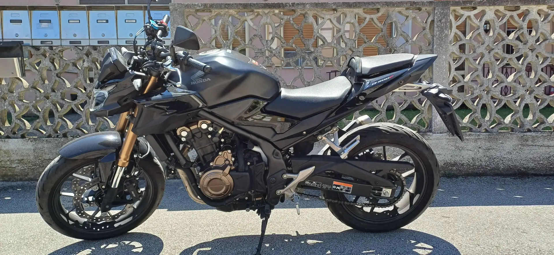 Honda CBF 500 Černá - 1