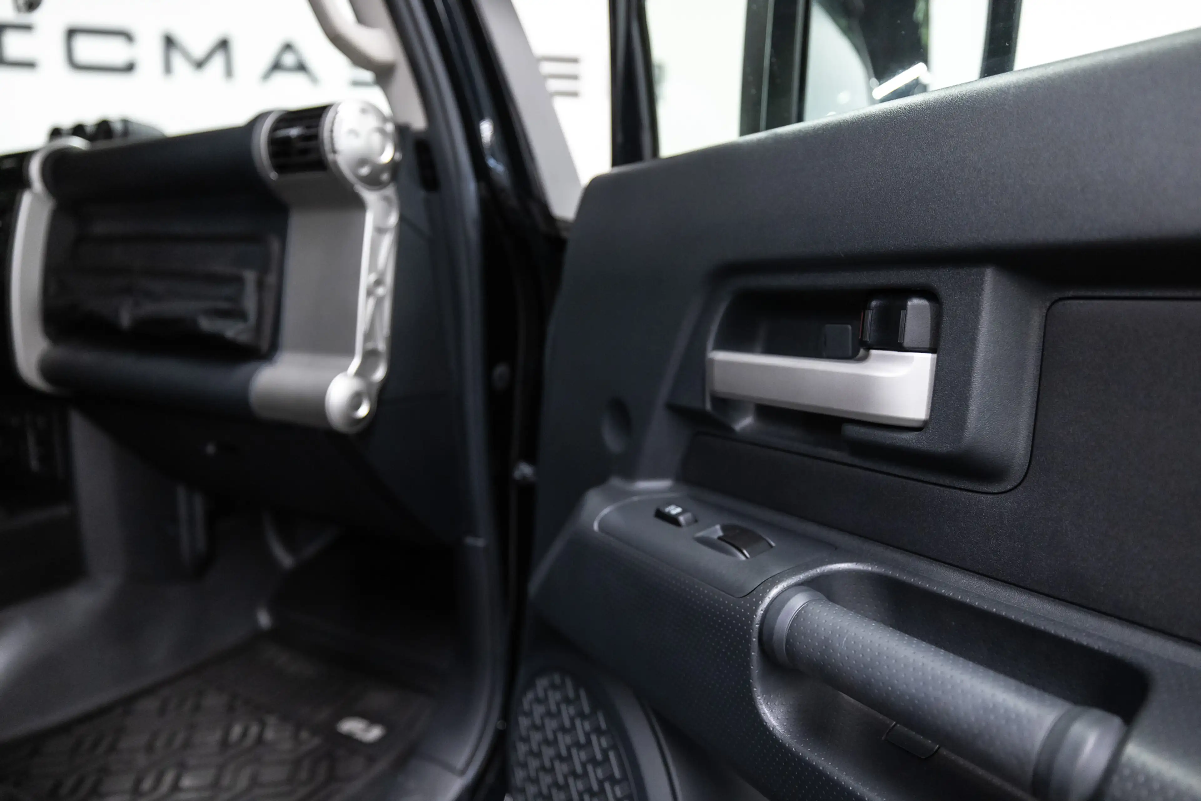 Toyota FJ Cruiser VVT-i V6 Btw auto, Fiscale waarde € 8.000,- (€ 41. — photo 41