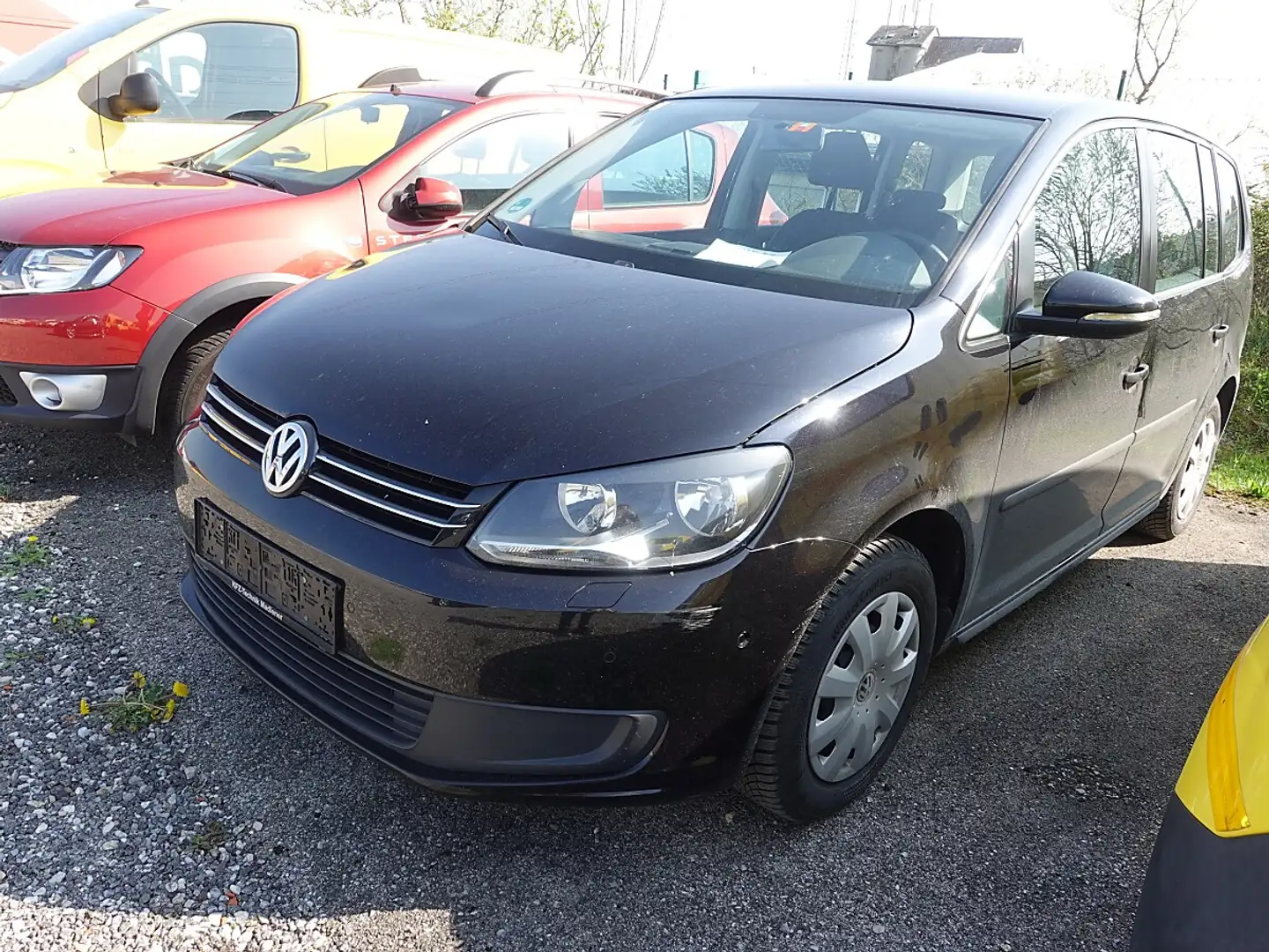 Volkswagen Touran Trendline 1,2 TSI Schwarz - 1