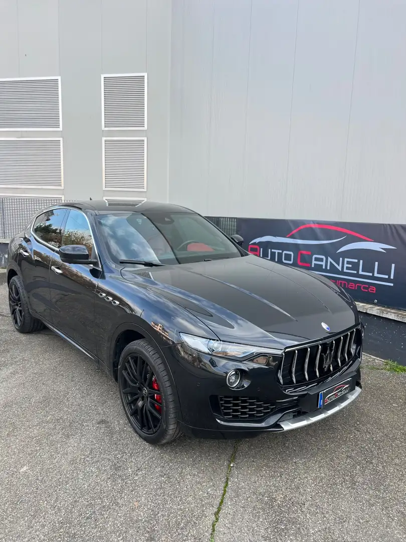 Maserati Levante Levante V6 430 CV S AWD Černá - 2