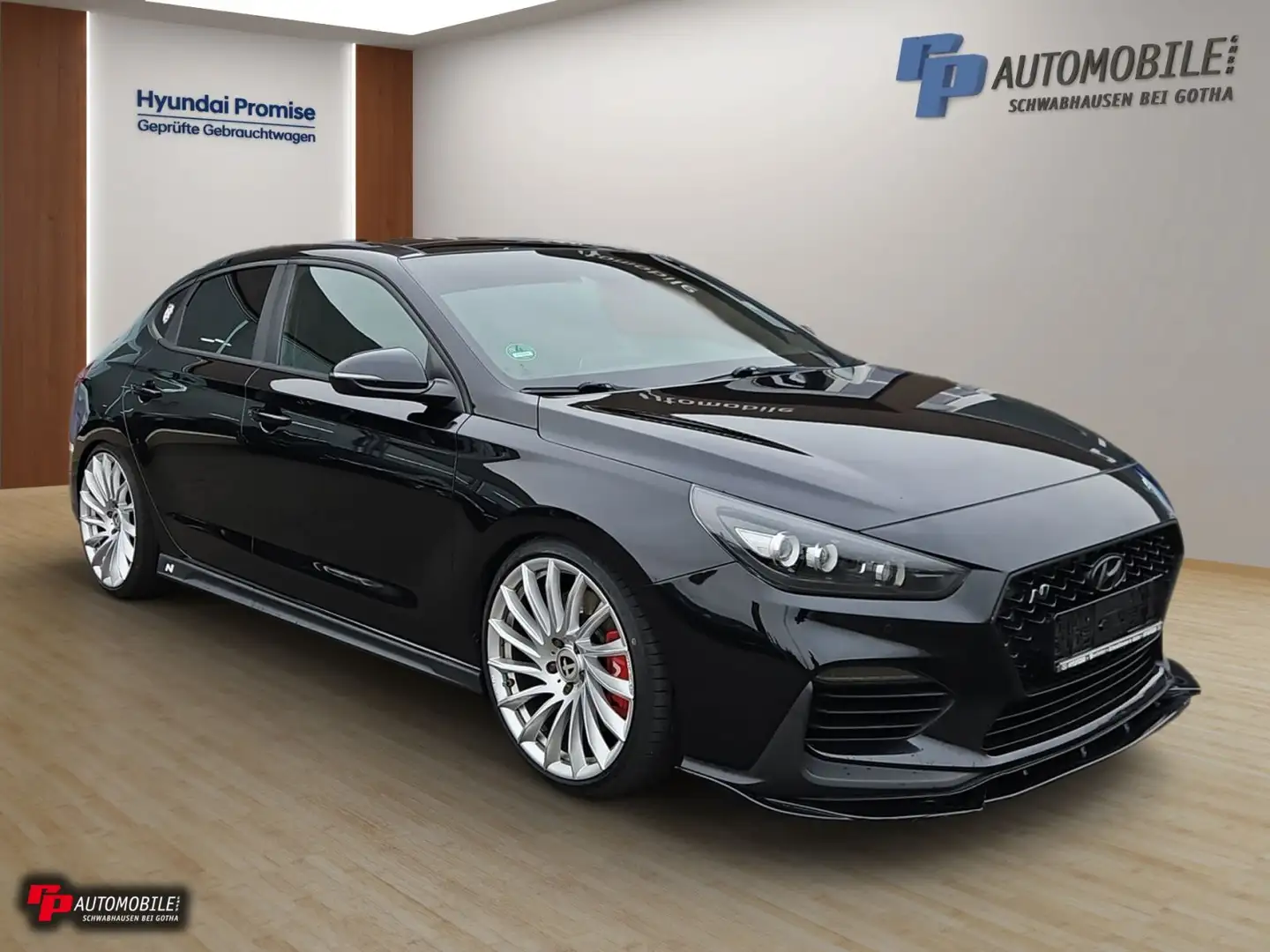Hyundai i30 Fastback N                  2.0 T-GDi Perfom Schwarz - 2