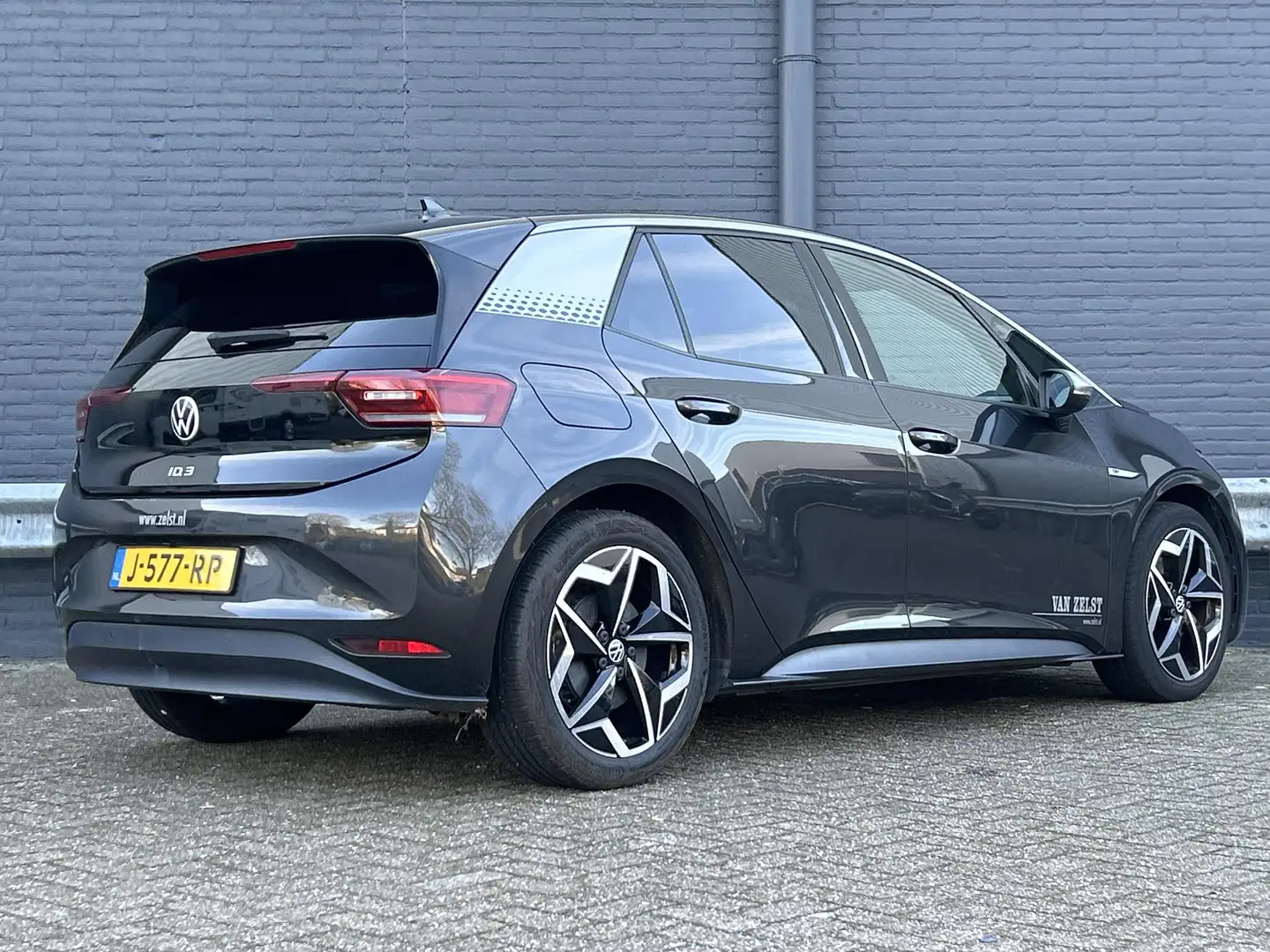 Volkswagen ID.3 First Plus 58 kWh | € 9.400,- NETTO! | Leder | Cli Gris - 2
