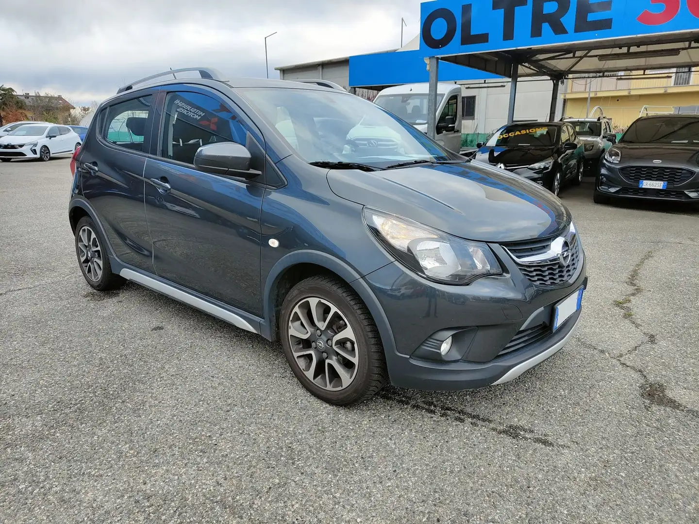 Opel Karl 1.0 73cv Rocks my19 Grijs - 2