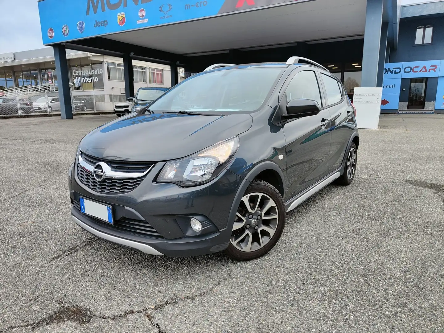 Opel Karl 1.0 73cv Rocks my19 Grijs - 1