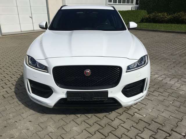Imagine Jaguar F-Pace 20d AWD Aut. R-Sport, Navi, AHK, 19 Zoll