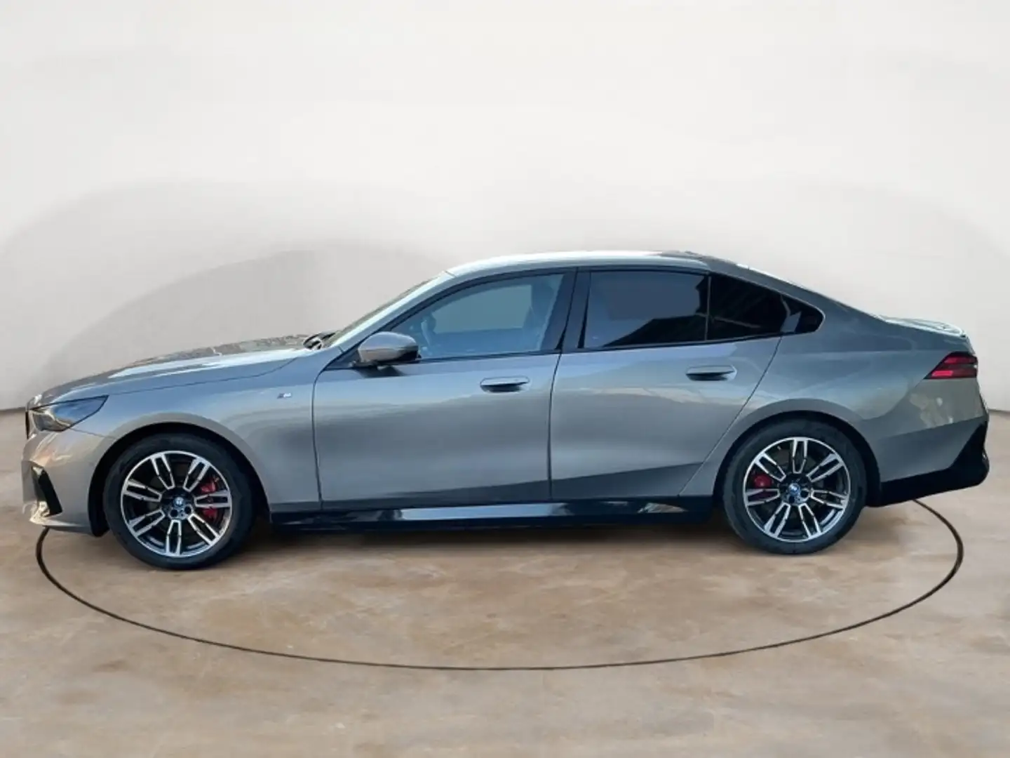 BMW i5 xDrive40 Limousine Grijs - 2