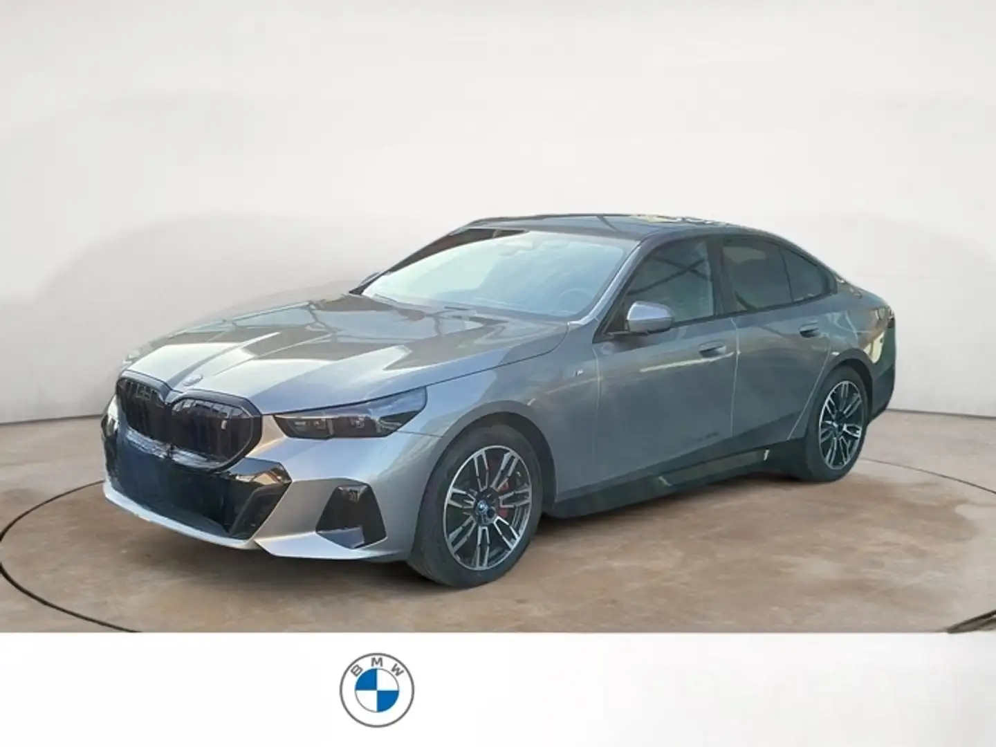 BMW i5 xDrive40 Limousine Grijs - 1