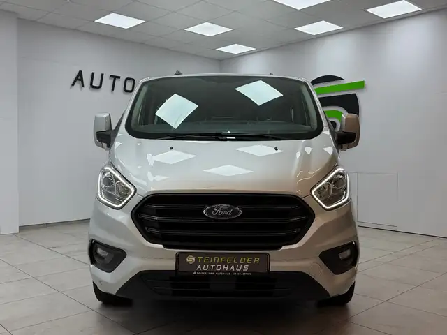 Ford Transit Custom view 2
