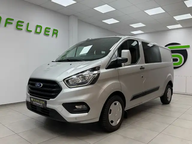 Ford Transit Custom view 3