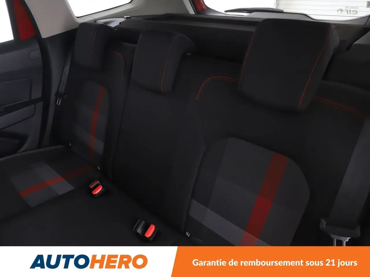 Dacia Duster — photo 14