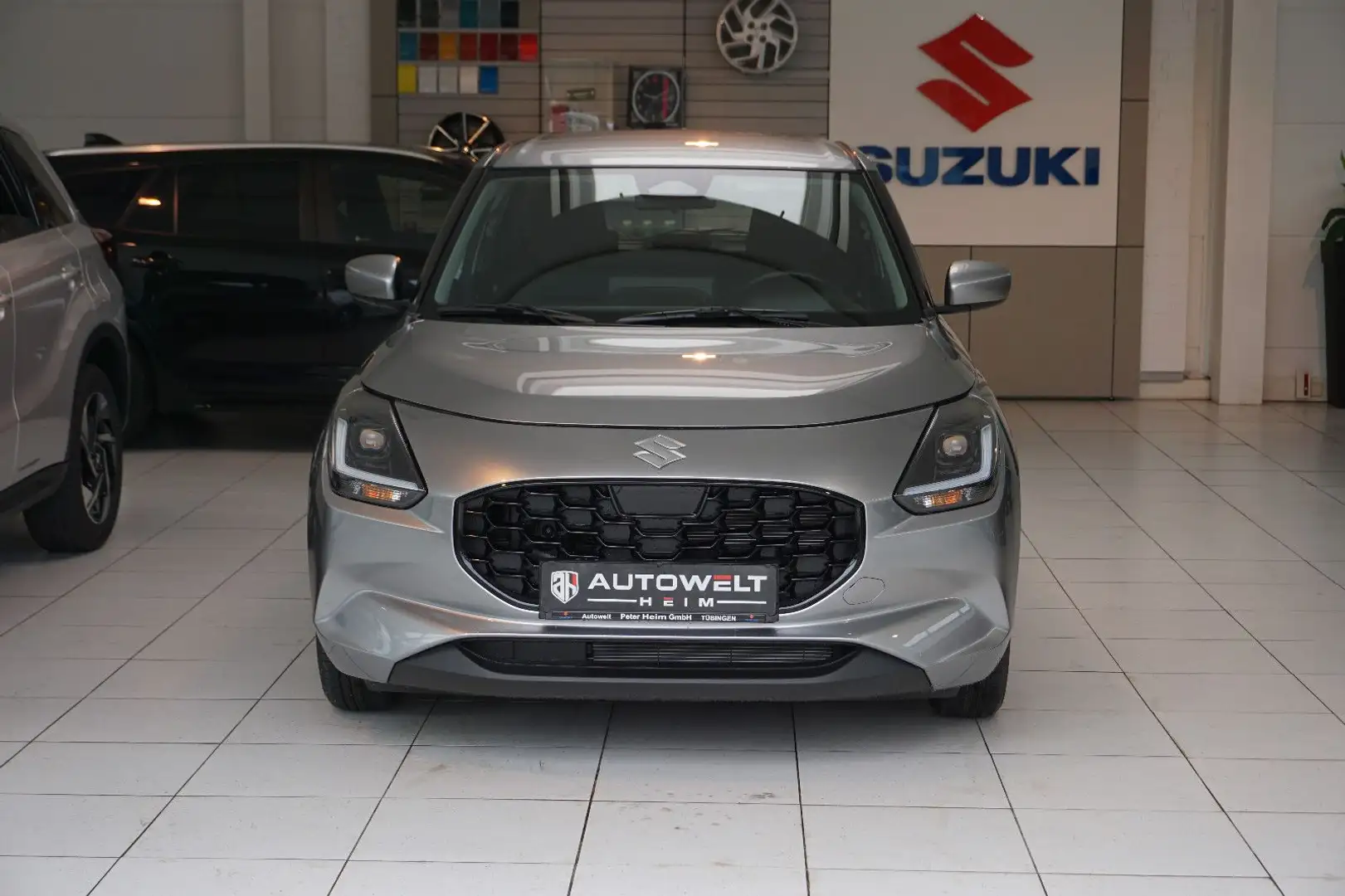 Suzuki Swift 1.2 Hybrid Club*TEMPOMAT*NAVI*Klima Silber - 2