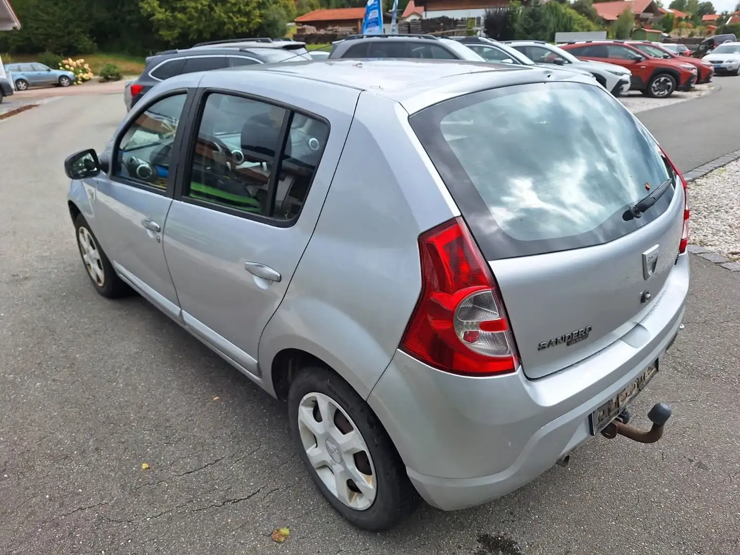 Dacia Sandero 1.4 MPI, TÜV 06/2027 Silber - 2
