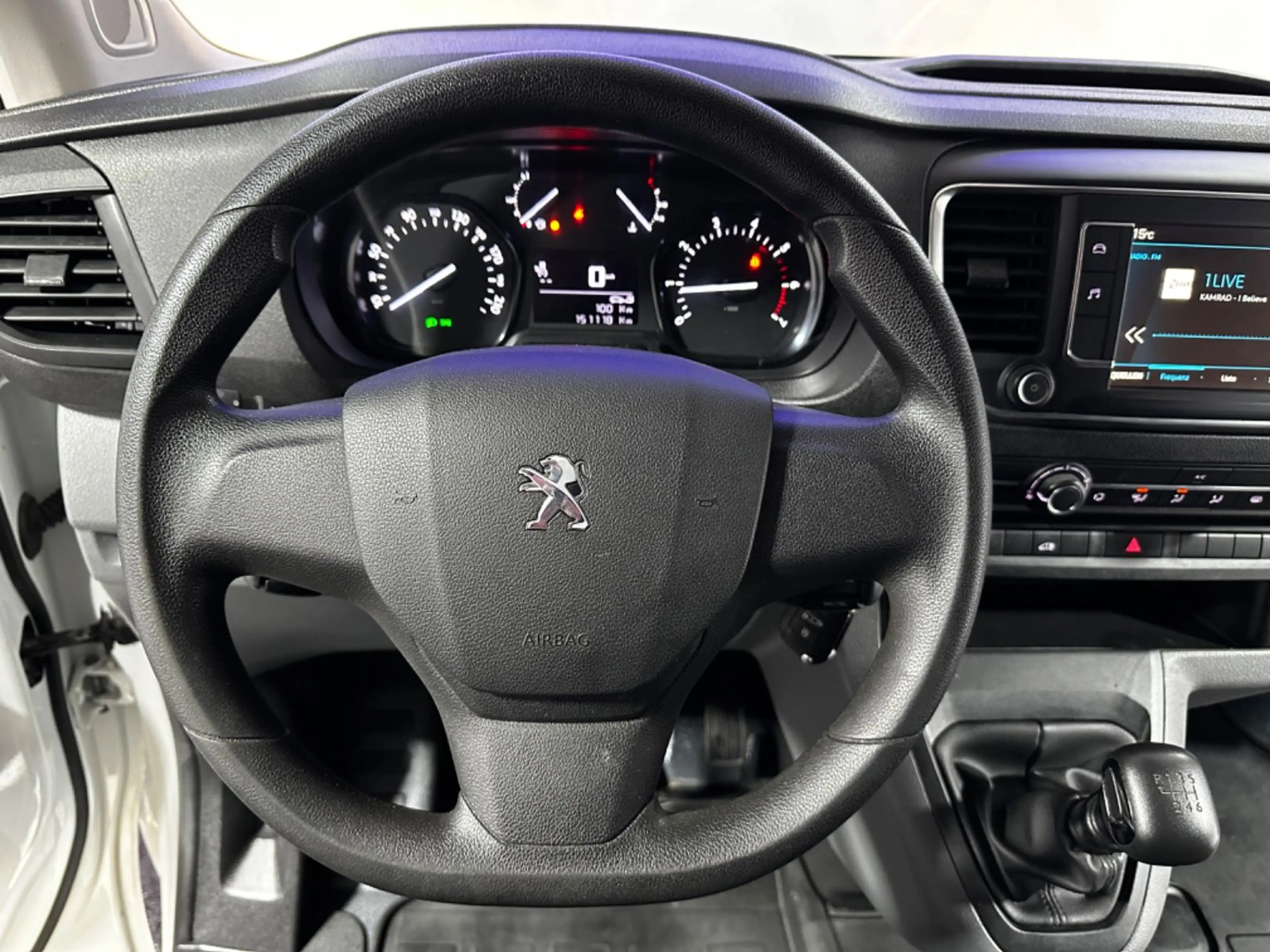 Peugeot Expert Kasten Premium L2 CAM 2xPDC SPUR APPLECAR — photo 12