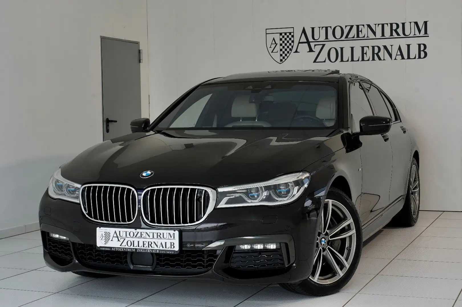 BMW 750 i xDrive *M-SPORT*PURE-EXCELLENCE*B&W*LASER* Чорний - 1