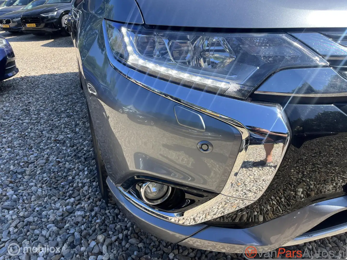 Mitsubishi Outlander 2.0 PHEV instyle+Dealer onderhouden Gris - 2