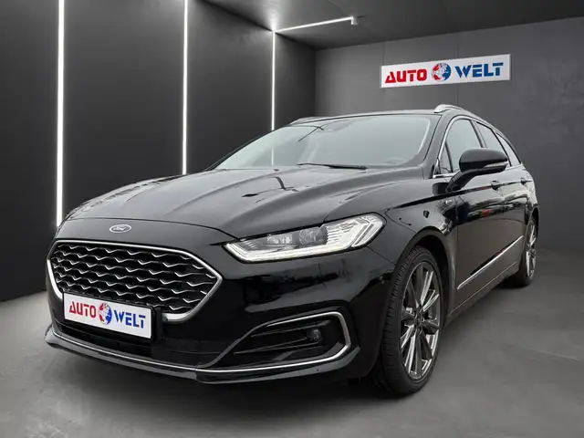 Ford Mondeo Turnier 2.0 Autom. Vignale LED Navi PDC