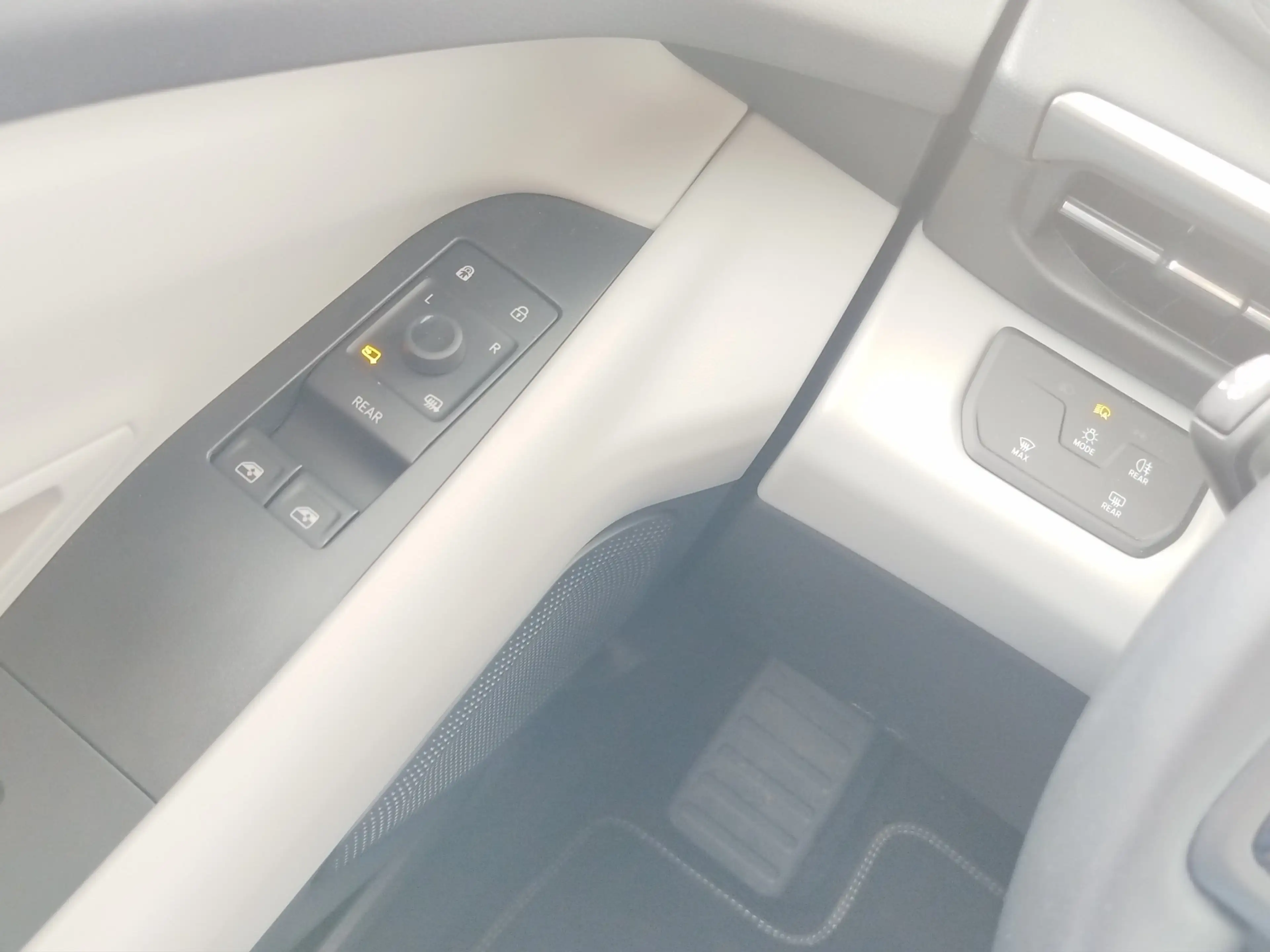 Ford Explorer 79kwh AWD *360KAMERA*HEAD-UP*ACC* — photo 14