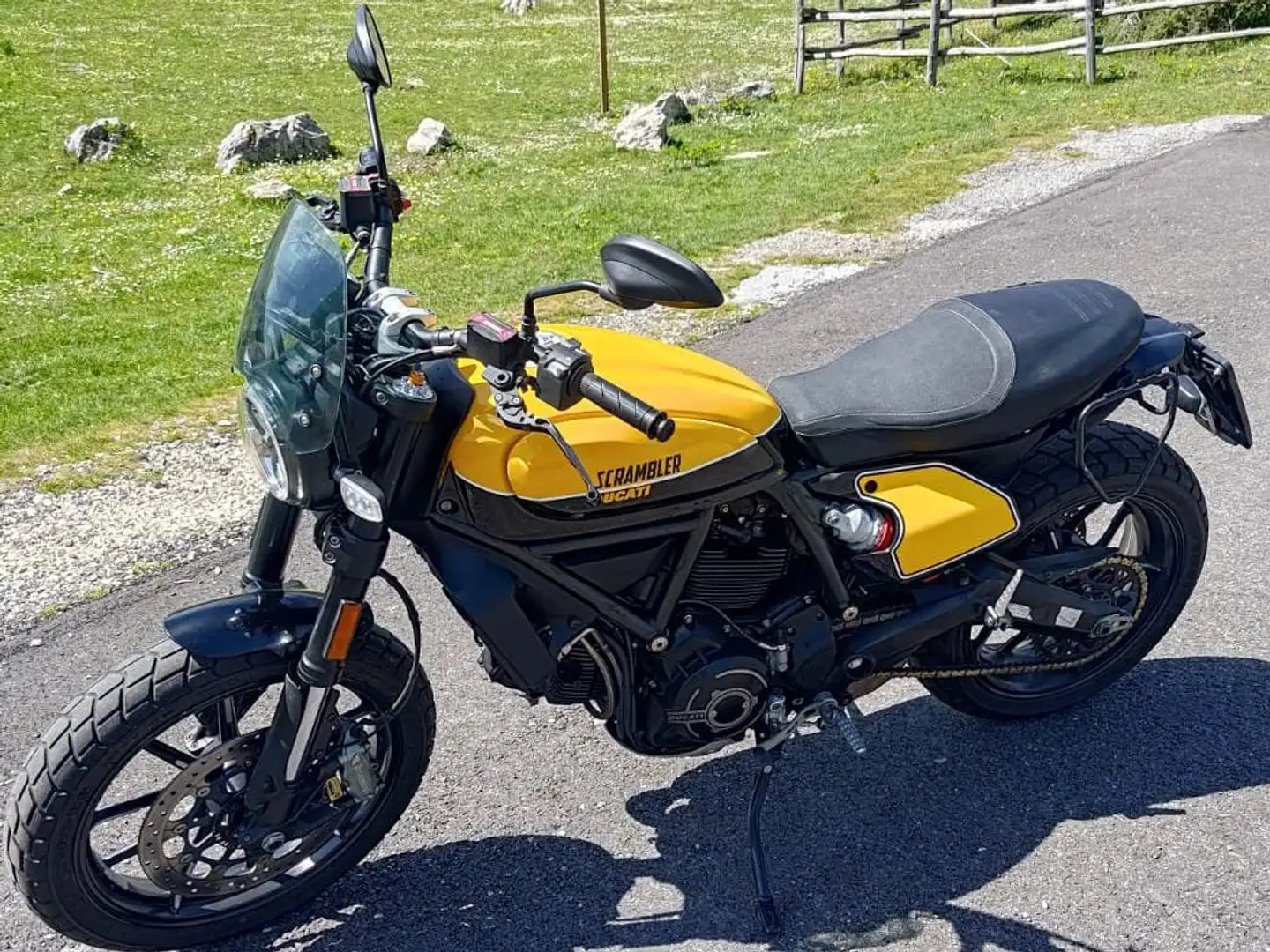 Ducati Scrambler Full Throttle Galben - 2