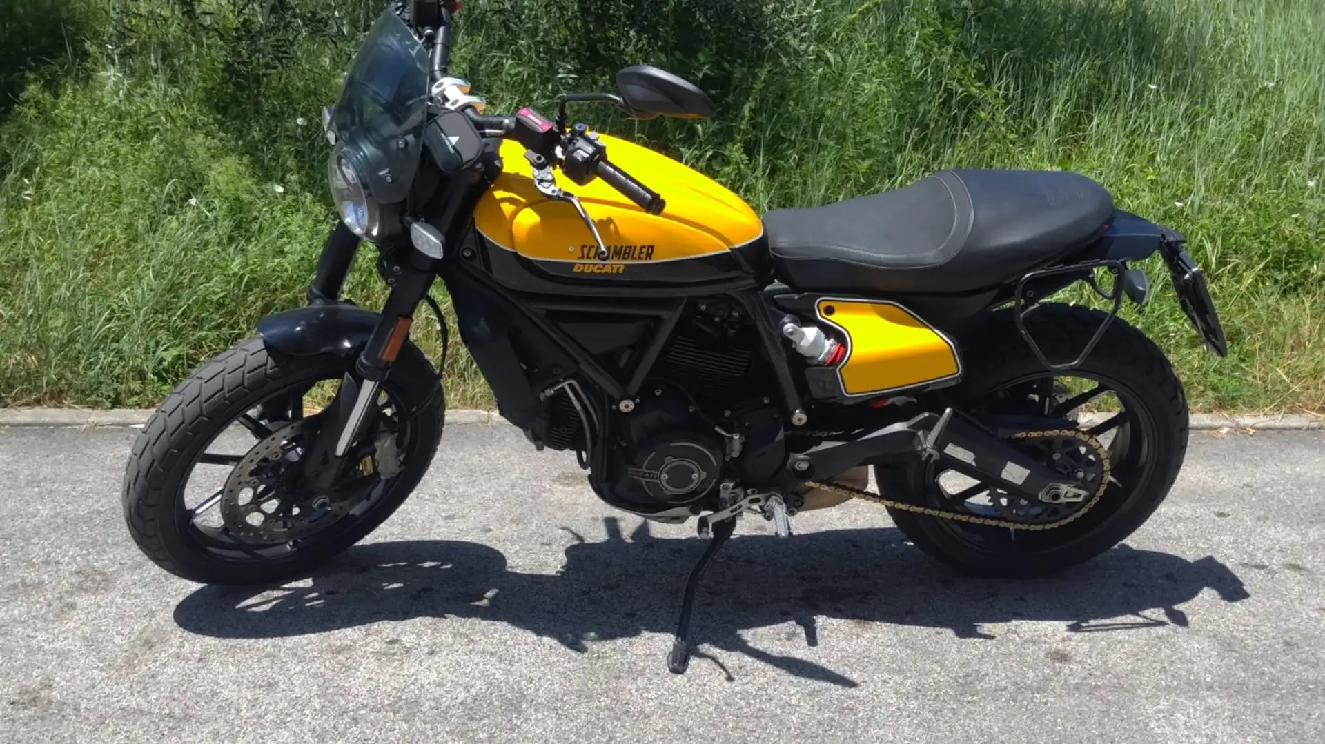Ducati Scrambler Full Throttle Galben - 1