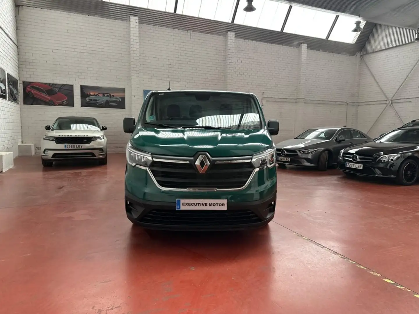 Renault Trafic Furgón L1H1 BluedCi 81kW Verde - 1