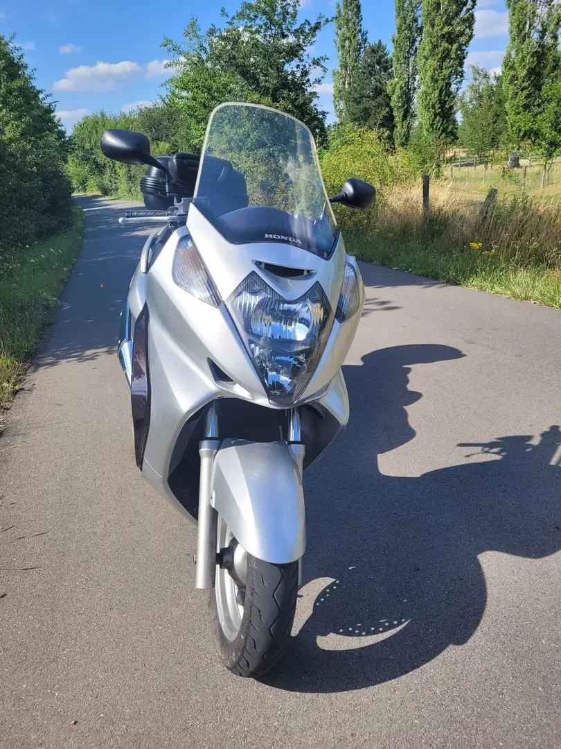 Honda Silver Wing 600 24.000km!!! Argintiu - 2