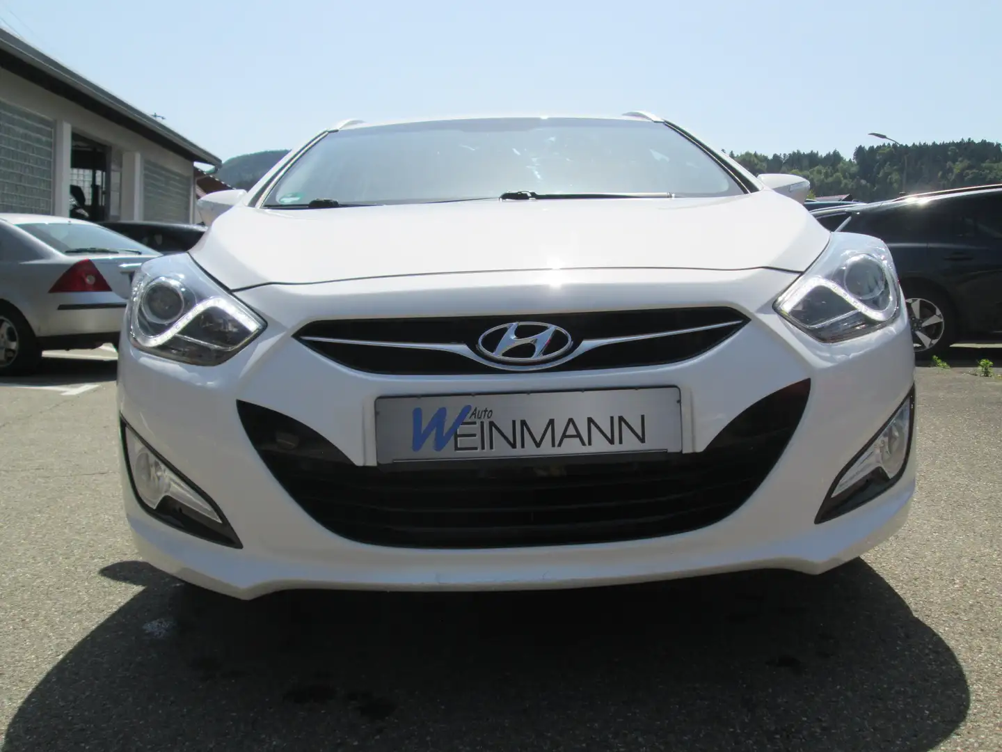 Hyundai i40 FIFA World Cup Edition, AHK, M+S.... Weiß - 2