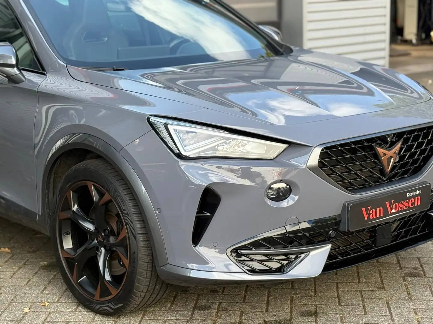CUPRA Formentor 1.4 e-Hybrid VZ|Pano|360Camera|Carplay|Sfeer|ACC|M Grau - 2